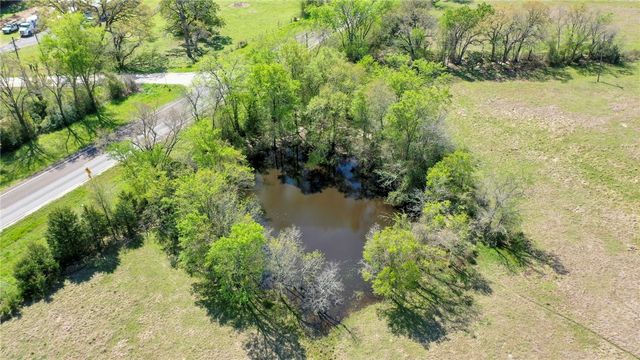 6 AC FM 3091, Madisonville, TX 77864