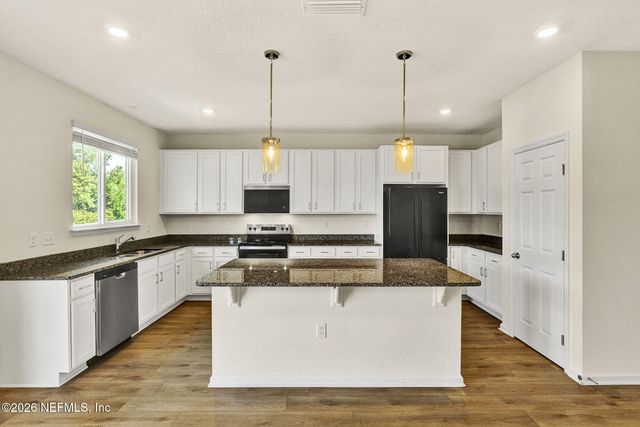 11321 PANTHER LAKE Court, Jacksonville, FL 32221