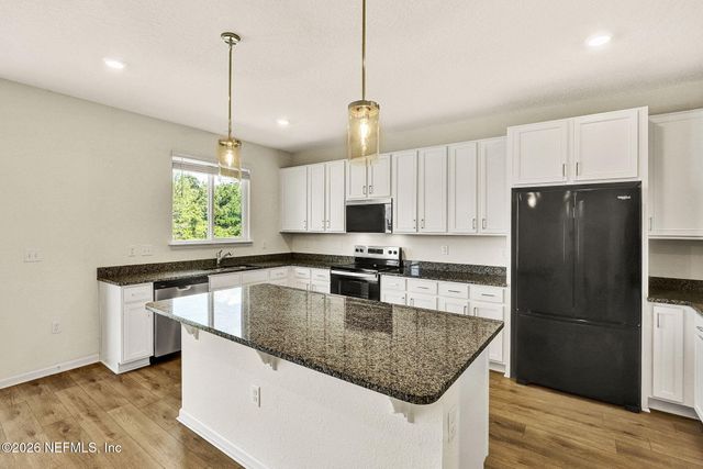11321 PANTHER LAKE Court, Jacksonville, FL 32221