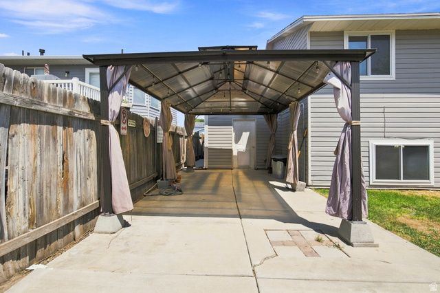 6802 S CYCLAMEN DR, West Jordan, UT 84081