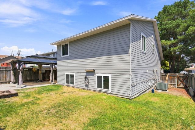 6802 S CYCLAMEN DR, West Jordan, UT 84081