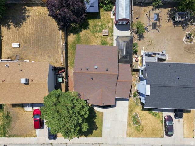 6802 S CYCLAMEN DR, West Jordan, UT 84081