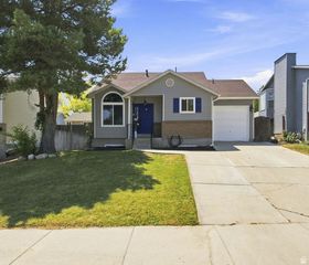 6802 S CYCLAMEN DR, West Jordan, UT 84081