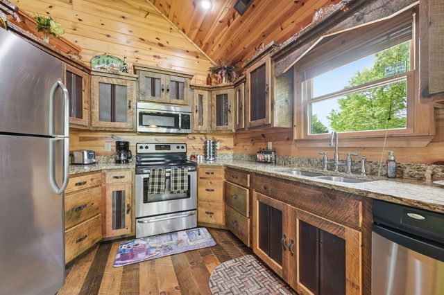 97 Sugarwood Drive, Murphy, NC 28906