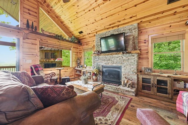 97 Sugarwood Drive, Murphy, NC 28906