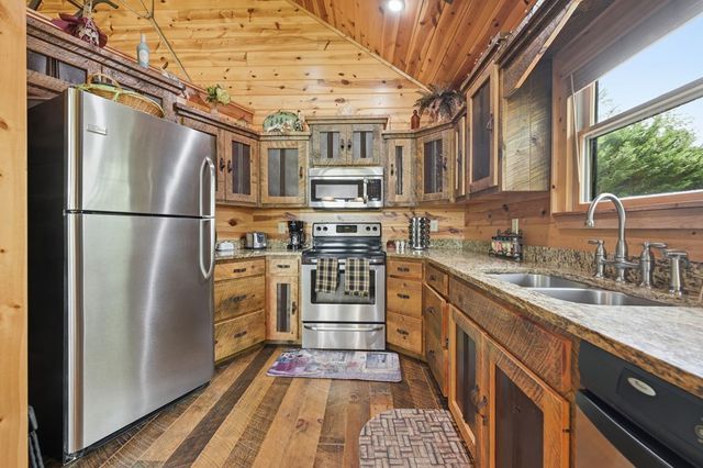 97 Sugarwood Drive, Murphy, NC 28906