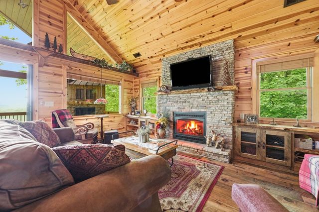 97 Sugarwood Drive, Murphy, NC 28906