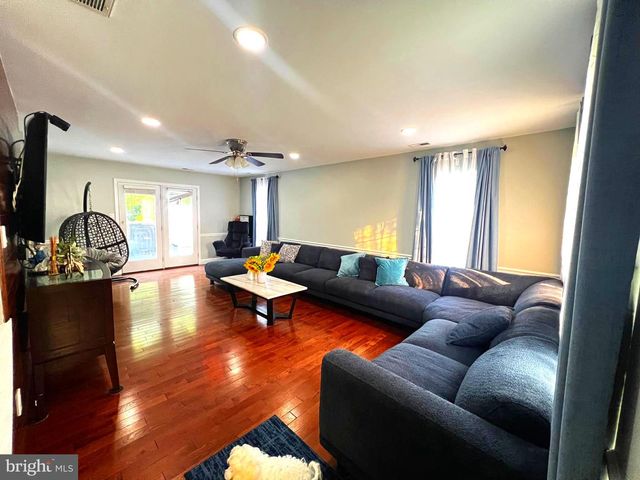 68 MELANIE HOLLOW LN, Fredericksburg, VA 22405