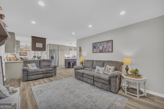 2470 Dr George Ward Drive, Elberton, GA 30635