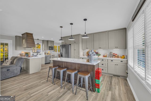 2470 Dr George Ward Drive, Elberton, GA 30635