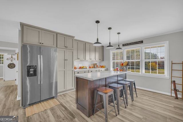 2470 Dr George Ward Drive, Elberton, GA 30635