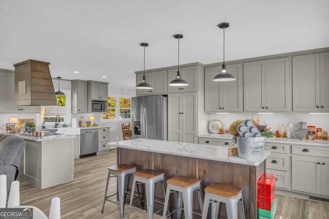 2470 Dr George Ward Drive, Elberton, GA 30635