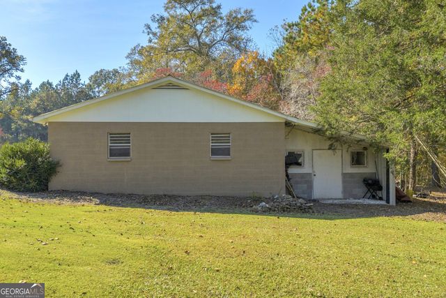 2470 Dr George Ward Drive, Elberton, GA 30635