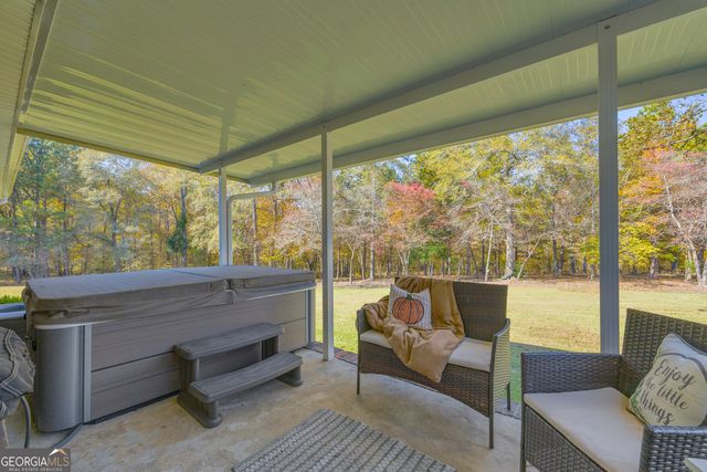 2470 Dr George Ward Drive, Elberton, GA 30635