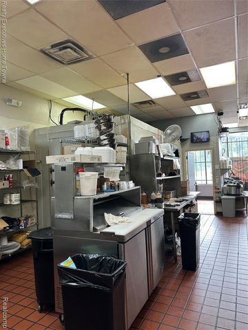 19005 Telegraph Rd, Detroit, MI 48219