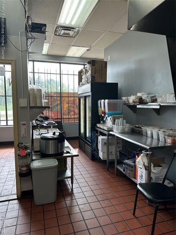 19005 Telegraph Rd, Detroit, MI 48219