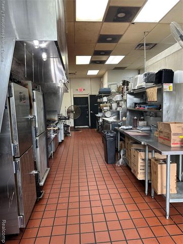 19005 Telegraph Rd, Detroit, MI 48219