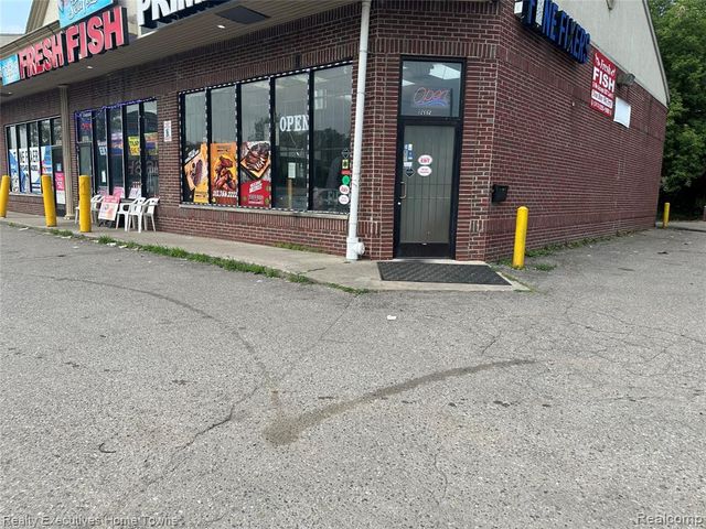 19005 Telegraph Rd, Detroit, MI 48219