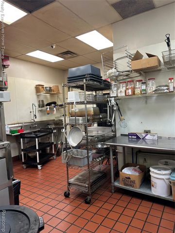 19005 Telegraph Rd, Detroit, MI 48219