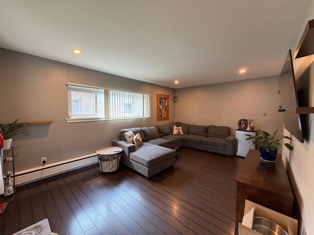 3724 S 60th Court, Cicero, IL 60804