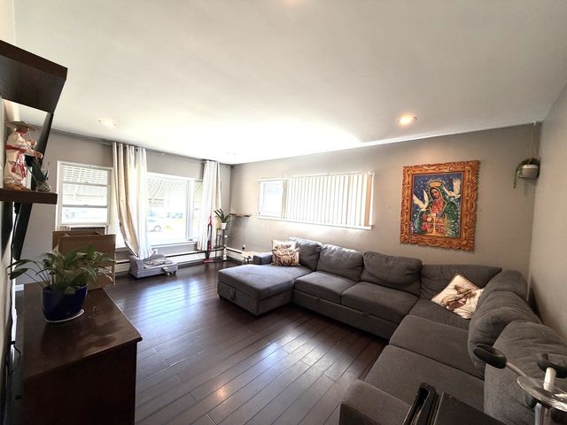 3724 S 60th Court, Cicero, IL 60804