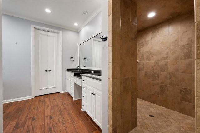 1902 Melbourne Drive, Pantego, TX 76013