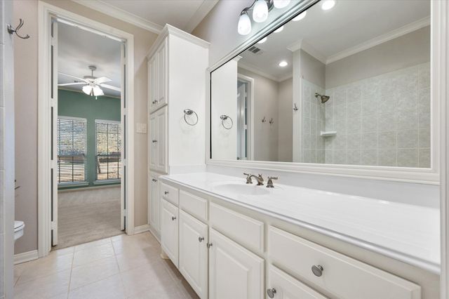 1902 Melbourne Drive, Pantego, TX 76013