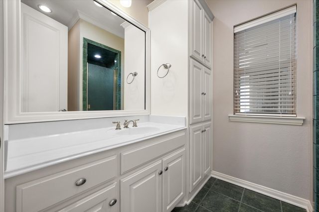 1902 Melbourne Drive, Pantego, TX 76013