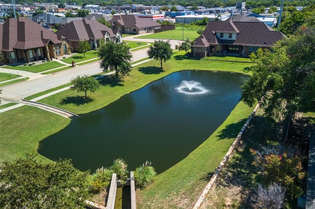 1902 Melbourne Drive, Pantego, TX 76013