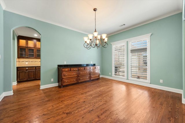 1902 Melbourne Drive, Pantego, TX 76013