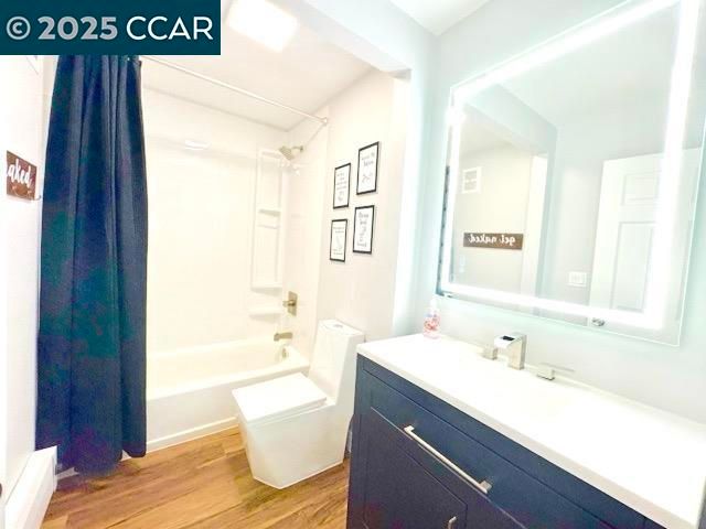 1305 Webster St C102, Alameda, CA 94501