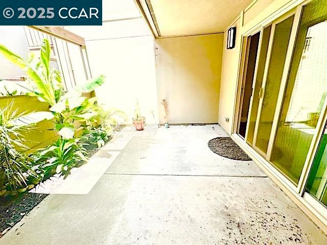 1305 Webster St C102, Alameda, CA 94501