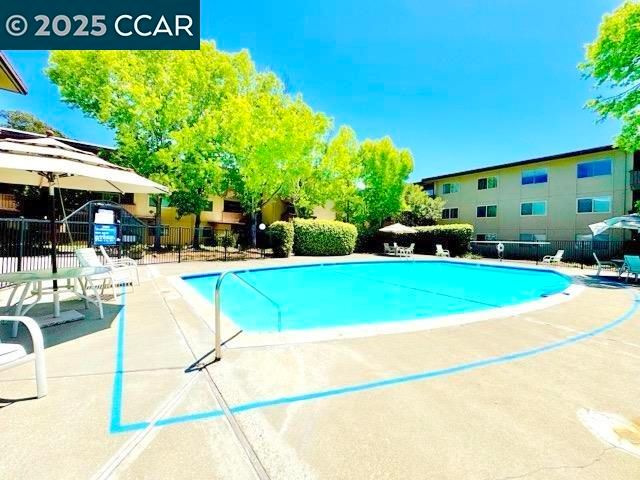 1305 Webster St C102, Alameda, CA 94501