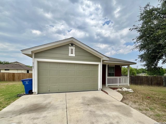 6707 Dragon Creek, San Antonio, TX 78242