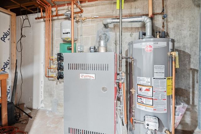 127 Sheraton Ave, Somerset, MA 02725