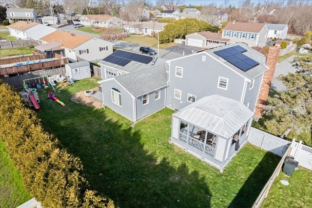 127 Sheraton Ave, Somerset, MA 02725