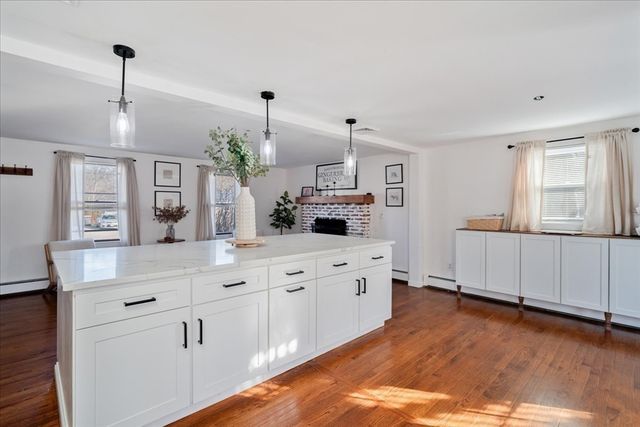 127 Sheraton Ave, Somerset, MA 02725