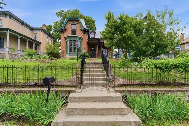 516 Osage Street, Leavenworth, KS 66048