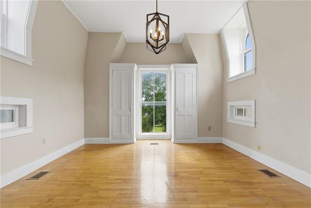 516 Osage Street, Leavenworth, KS 66048