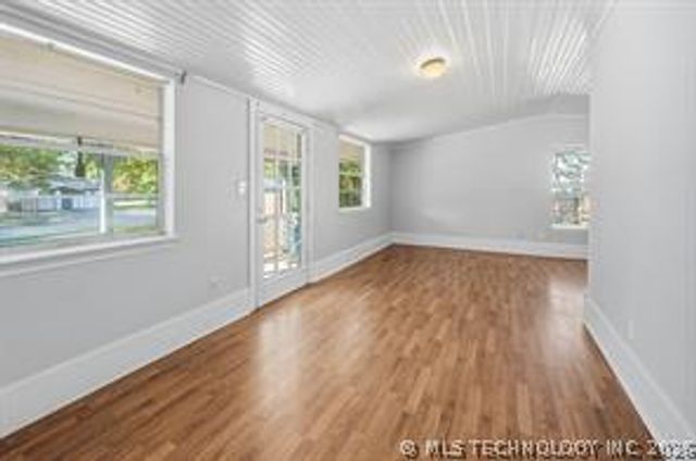 602 N Muskogee Avenue, Claremore, OK 74017