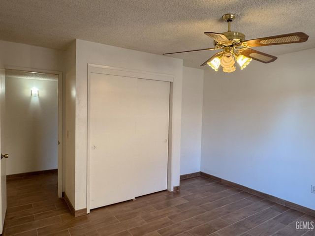 4412 Sugar Cane Avenue, Bakersfield, CA 93313