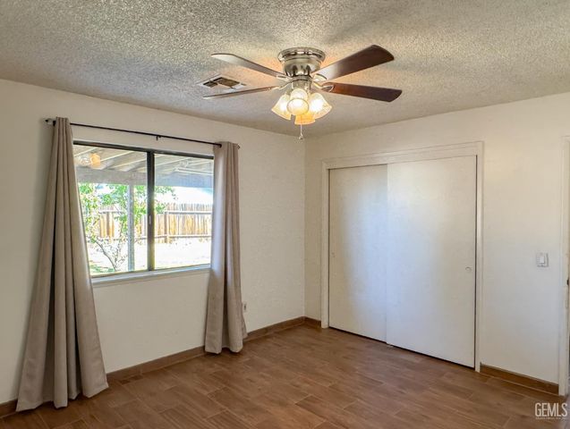 4412 Sugar Cane Avenue, Bakersfield, CA 93313