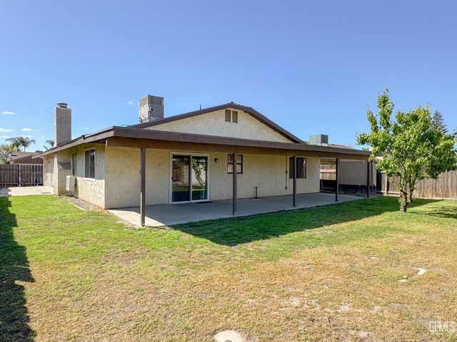 4412 Sugar Cane Avenue, Bakersfield, CA 93313