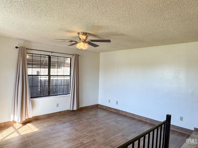 4412 Sugar Cane Avenue, Bakersfield, CA 93313