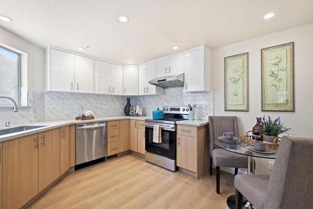 Court Lane, Foster City, CA 94404