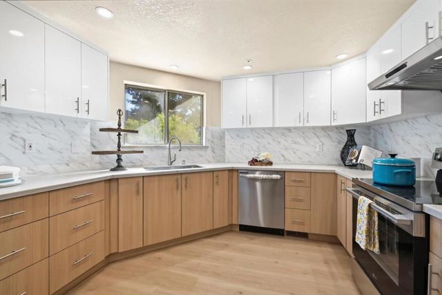 Court Lane, Foster City, CA 94404