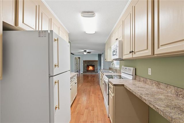 169 Short Avenue, Cornelia, GA 30531