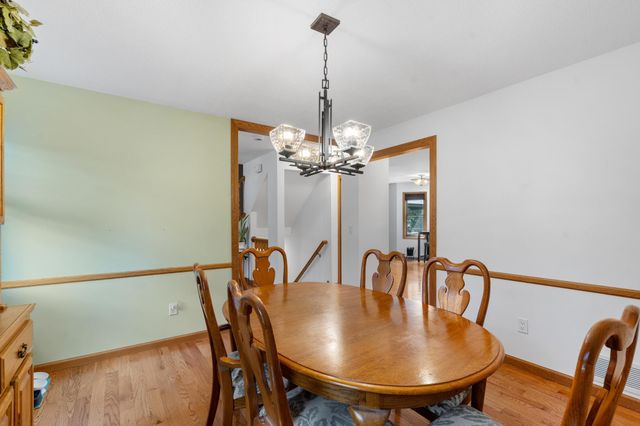 9882 Purgatory Road, Eden Prairie, MN 55347