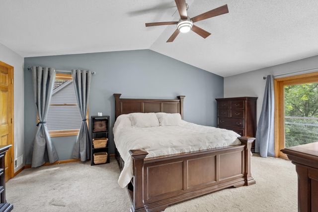 9882 Purgatory Road, Eden Prairie, MN 55347