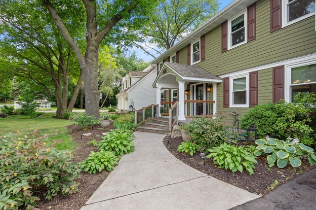 9882 Purgatory Road, Eden Prairie, MN 55347